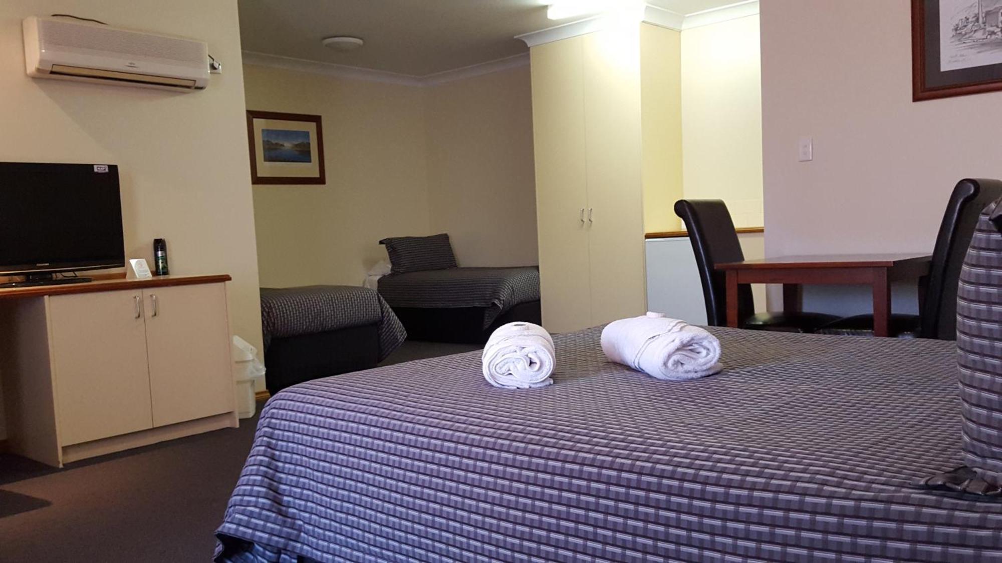 Gateway Motor Inn - Self Check-In Broken Hill Exterior foto